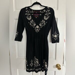 Johnny Was Black and White Long Sleeve Cotton Dress with Embroidery. Medium